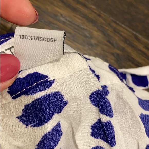 Blue and white crop top - Picture 4 of 4